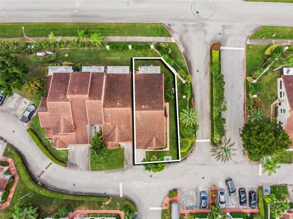 7464 S Pinewalk Dr S 8118, Margate FL 33063