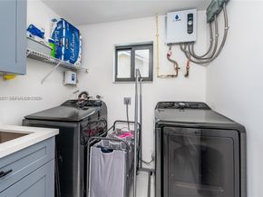 9701 SW 56th Ter, Miami FL 33173