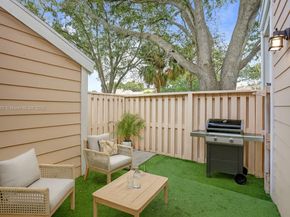 1846 Racquet Ct, North Lauderdale FL 33068