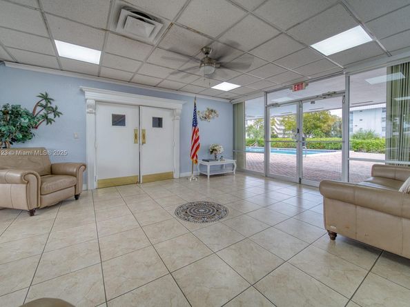 3849 NE 169th St 412, North Miami Beach FL 33160