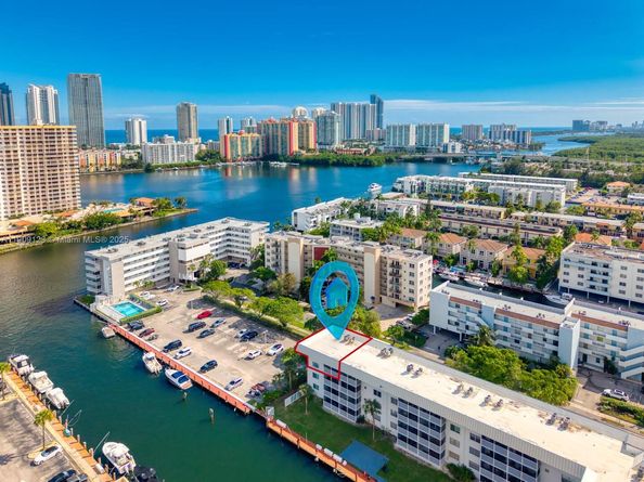 3849 NE 169th St 412, North Miami Beach FL 33160