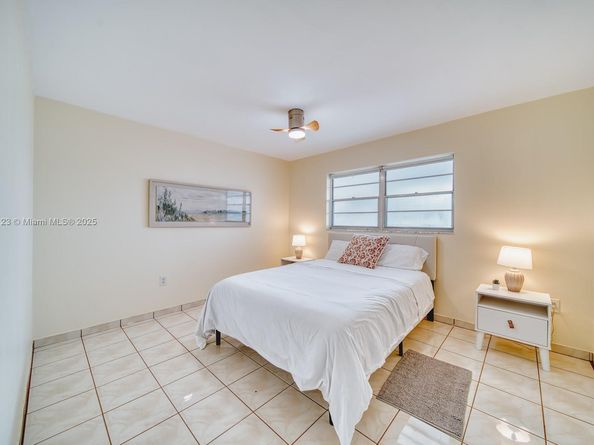 3849 NE 169th St 412, North Miami Beach FL 33160