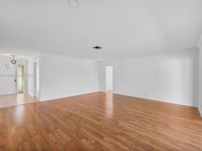 1561 SW 72nd Ave, Plantation FL 33317