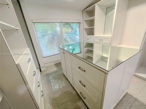 2148 NE 181st St, North Miami Beach FL 33162