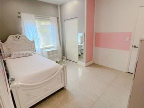 2148 NE 181st St, North Miami Beach FL 33162