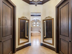 7030 SW 72nd Ct, Miami FL 33143