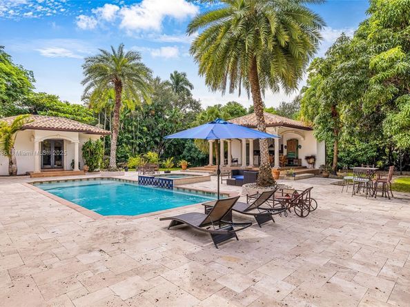 7030 SW 72nd Ct, Miami FL 33143