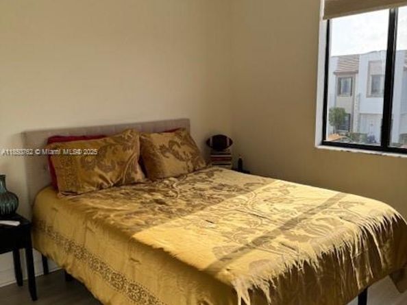 21068 NE 8th Ave, Miami FL 33179