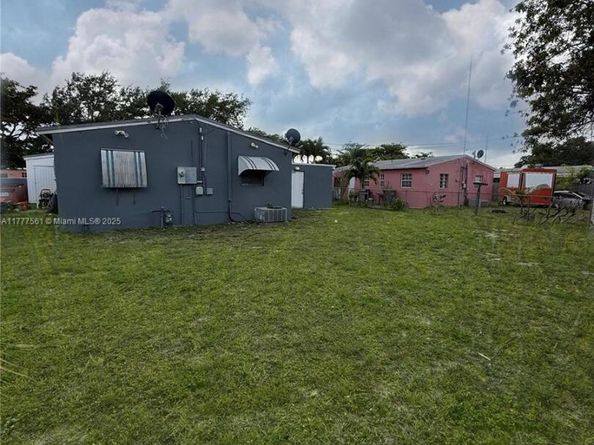 4441 SW 33rd Dr, West Park FL 33023