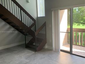 425 W Park Dr 12, Miami FL 33172