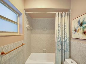 851 NE 14th Ave 401, Hallandale Beach FL 33009