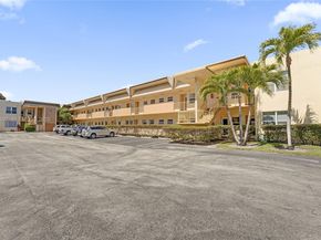 851 NE 14th Ave 401, Hallandale Beach FL 33009