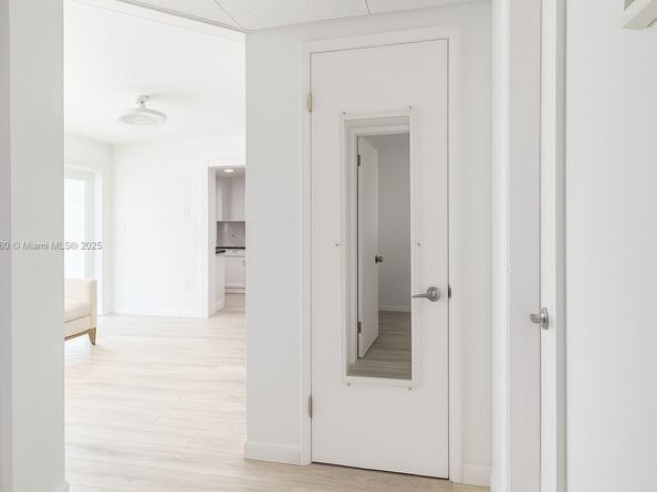 6317 Cleveland St, Hollywood FL 33024