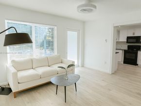 6317 Cleveland St, Hollywood FL 33024