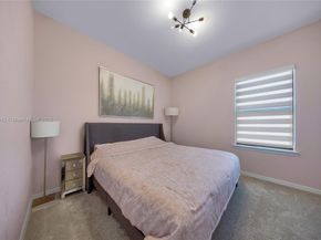 2454 Primrose Pl, Oakland Park FL 33309