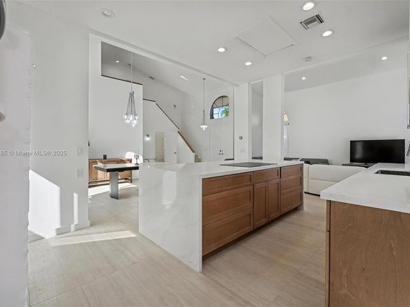 6438 Via Rosa, Boca Raton FL 33433