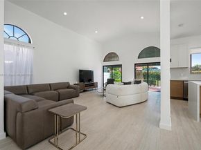 6438 Via Rosa, Boca Raton FL 33433