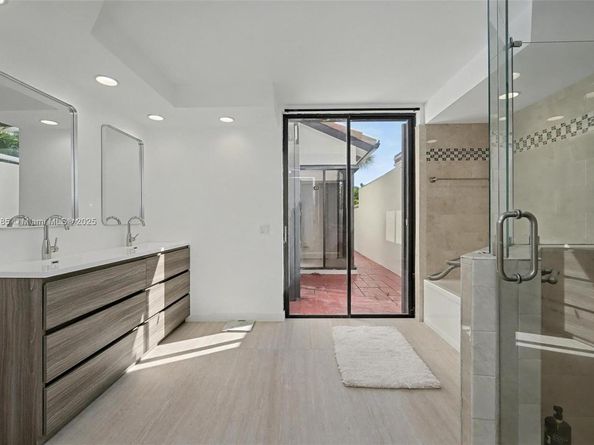 6438 Via Rosa, Boca Raton FL 33433