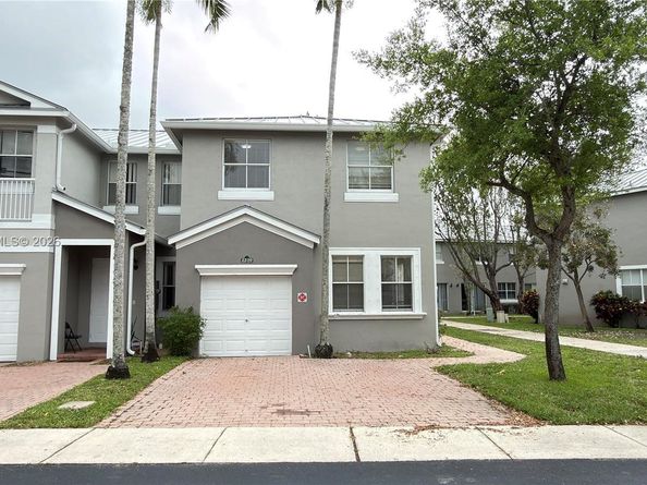 2230 Shoma Dr, Royal Palm Beach FL 33414