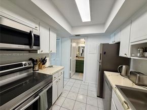 Undisclosed Address #A11914046, Fort Lauderdale FL 33308