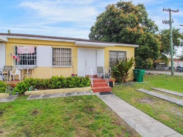 2655 SW 34th Ct, Miami FL 33133