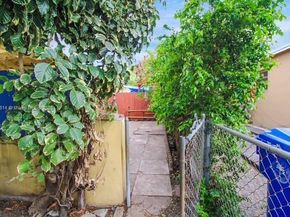 2655 SW 34th Ct, Miami FL 33133