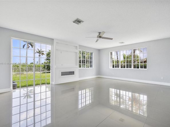 27681 SW 139th Pl, Homestead FL 33032