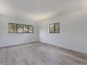 8420 SW 133rd Ave Rd 212, Miami FL 33183