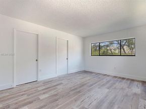 8420 SW 133rd Ave Rd 212, Miami FL 33183
