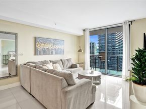 45 SW 9th St 4004, Miami FL 33130