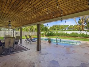 921 Monticello Ave, Davie FL 33325