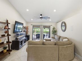 921 Monticello Ave, Davie FL 33325