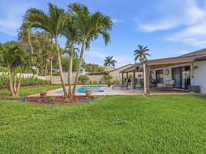921 Monticello Ave, Davie FL 33325