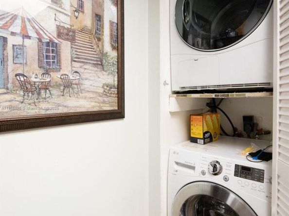 3149 Riverside Dr B202, Coral Springs FL 33065