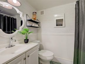 3149 Riverside Dr B202, Coral Springs FL 33065