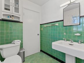 2724 NW 19th Ave, Miami FL 33142