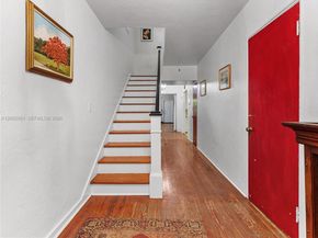 2724 NW 19th Ave, Miami FL 33142