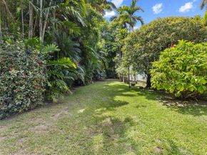 2724 NW 19th Ave, Miami FL 33142