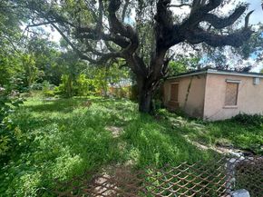 2400 NW 60th St, Miami FL 33142