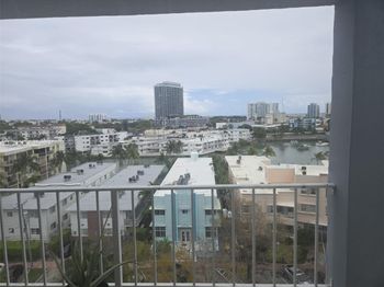 6900 Bay Dr