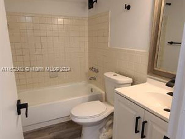 2008 Jackson St E8, Hollywood FL 33020