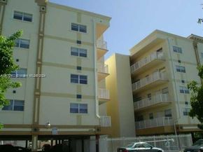 2008 Jackson St E8, Hollywood FL 33020