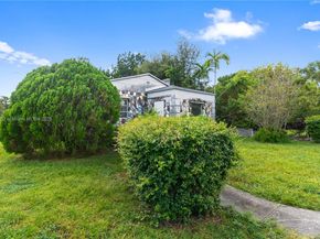 500 NW 46th St, Miami FL 33127