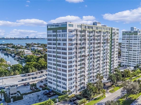 2150 Sans Souci Blvd B605, North Miami FL 33181