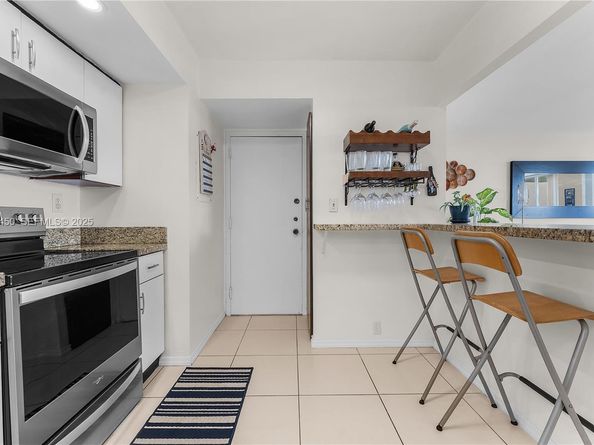 2150 Sans Souci Blvd B605, North Miami FL 33181