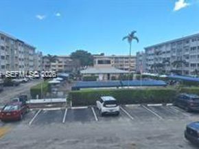 215 SE 3rd Ave 101A, Hallandale Beach FL 33009