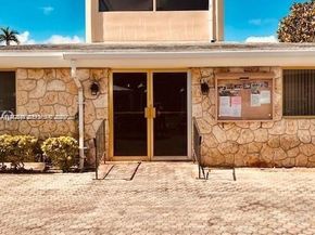 215 SE 3rd Ave 101A, Hallandale Beach FL 33009