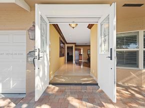 6200 NE 21st Rd, Fort Lauderdale FL 33308