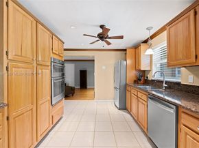 6200 NE 21st Rd, Fort Lauderdale FL 33308