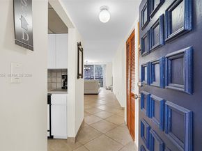 10825 SW 112th Ave 216, Miami FL 33176